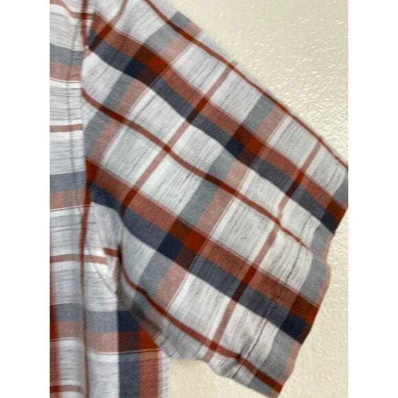 Prana Plaid Short Sleeve Button Up Camp Shirt Men size Medium Camping Outdoor - Picture 10 of 14